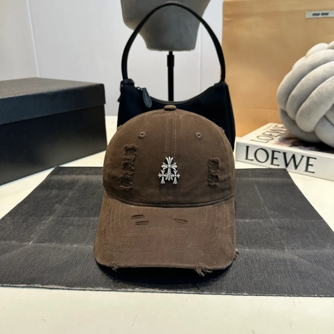 P50 Chrome Hearts 💓Early spring Korean style fashion retro distressed hole hat worn design versatile baseball cap peaked cap